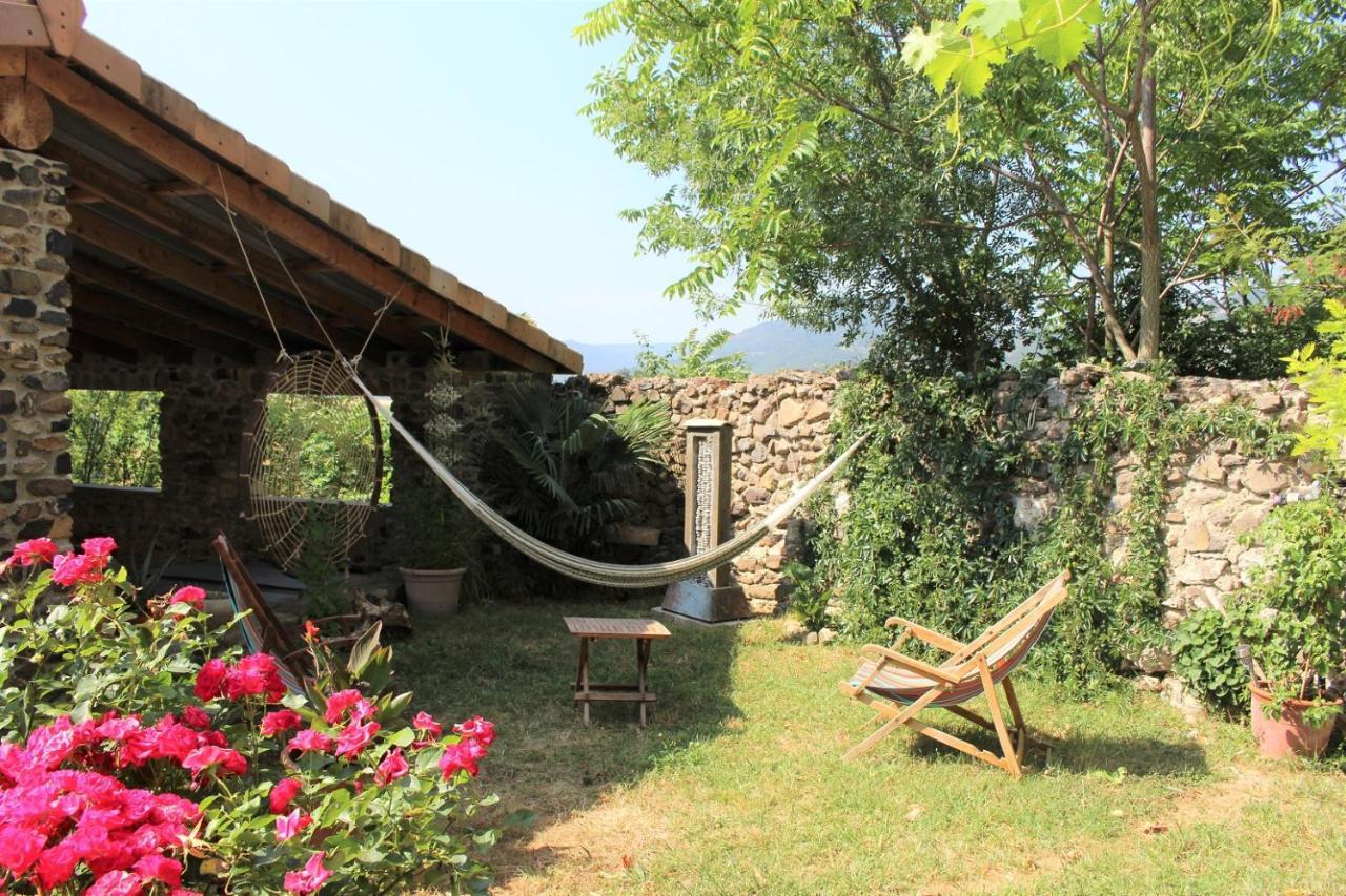 Bed and Breakfast L'Attrape Reve Saint-Vincent-de-Barres Exteriér fotografie