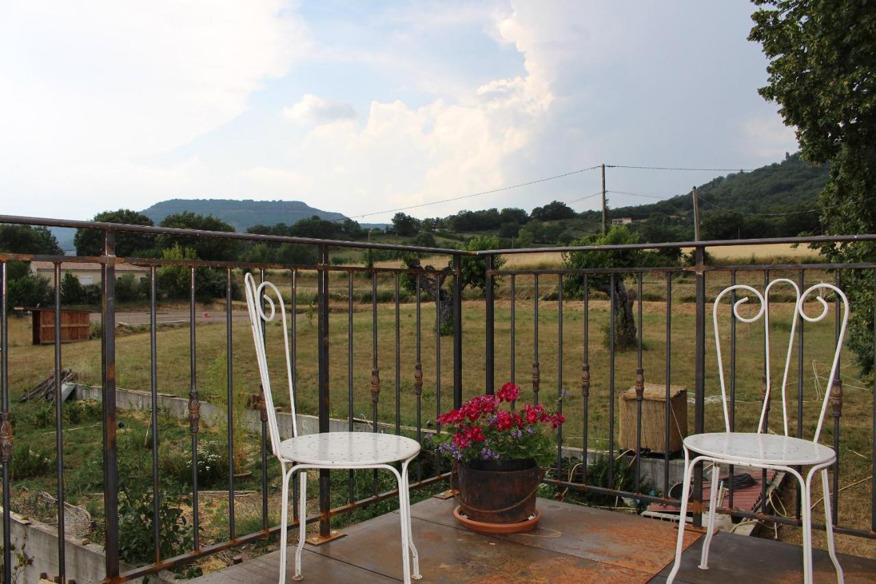 Bed and Breakfast L'Attrape Reve Saint-Vincent-de-Barres Exteriér fotografie